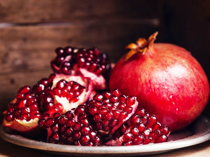 Гранат спелый