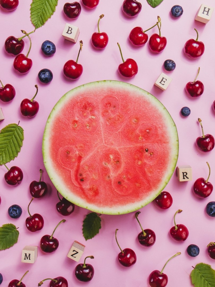 Летние фрукты