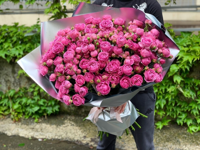 Пионовидная роза мисти баблс