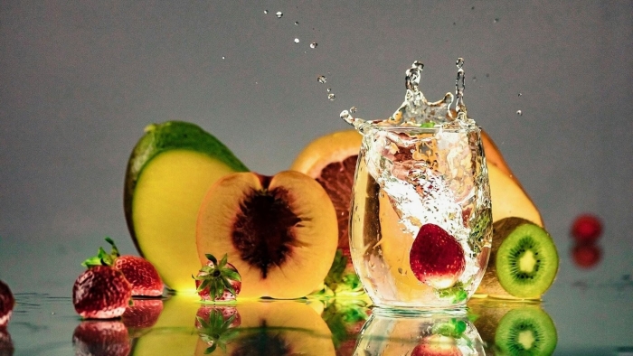 Яркие фрукты