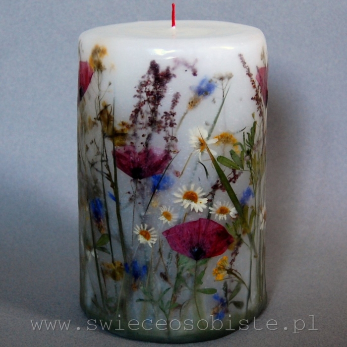 Восковые свечи с сухоцветами