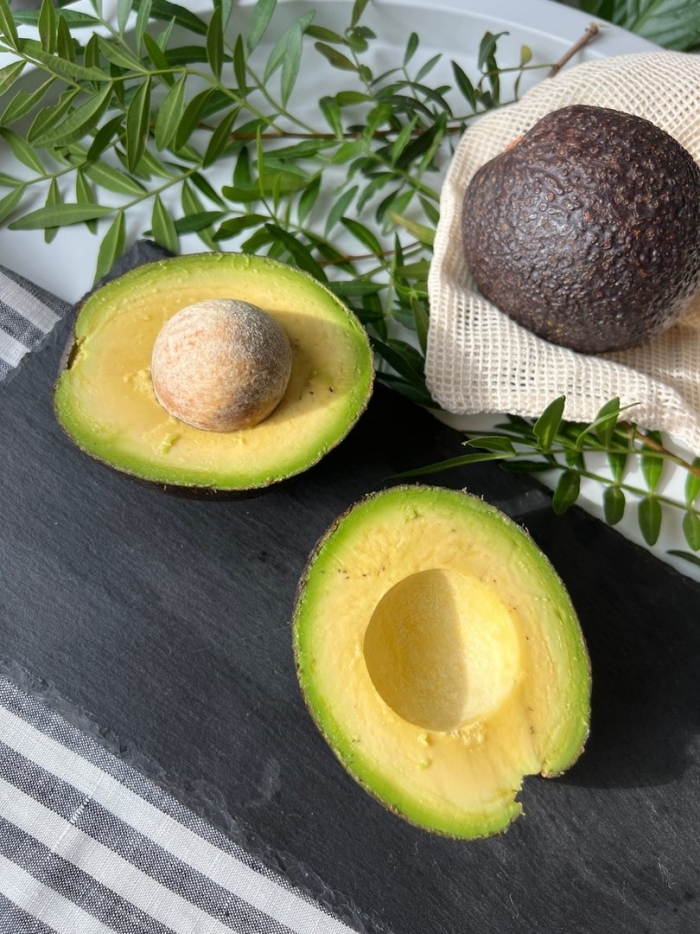 Авокадо сорт гигант