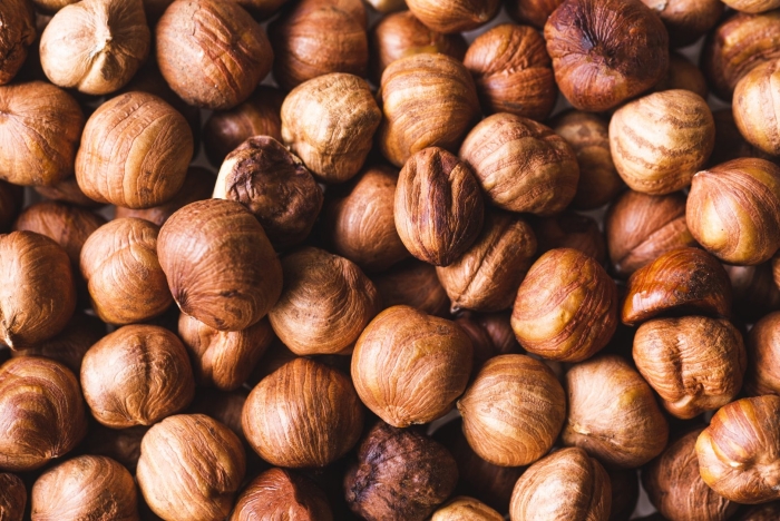 Фундук сырой очищенный