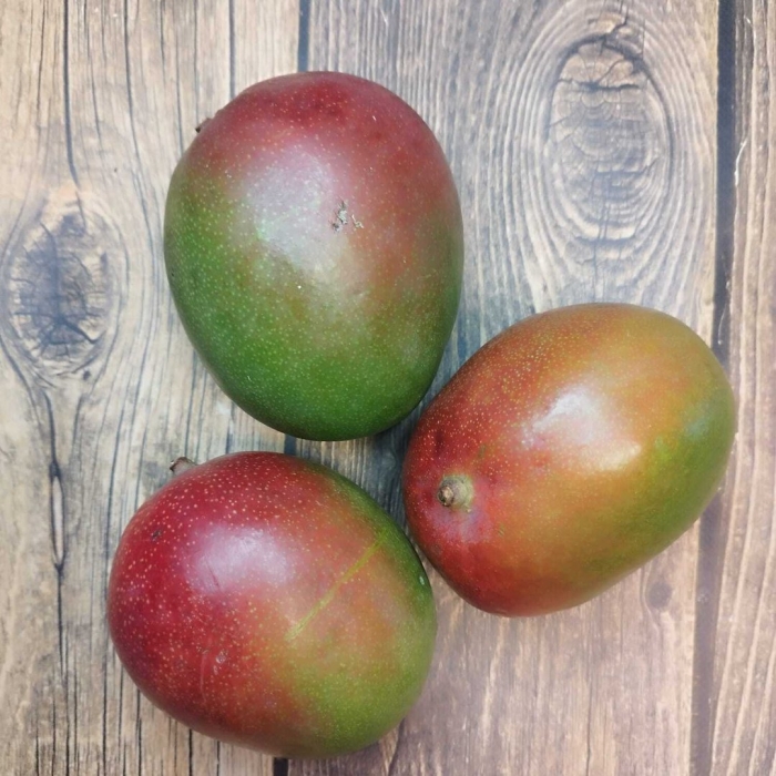 Манго спелое