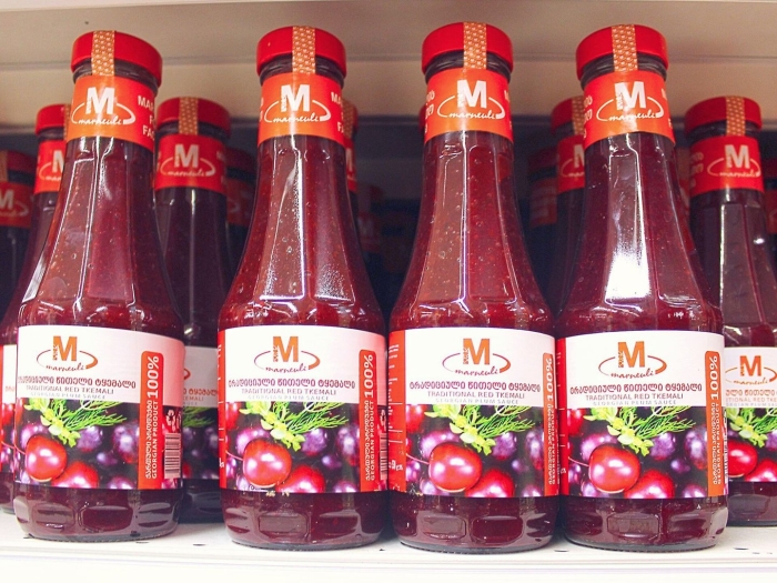 Ткемали красный