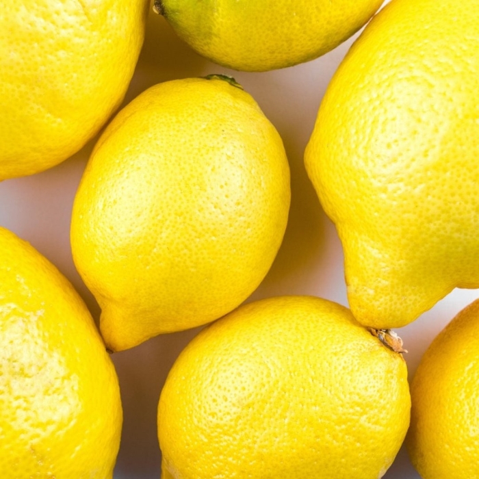 Фрукты лимон