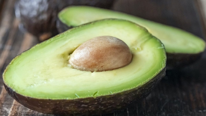 Спелое авокадо