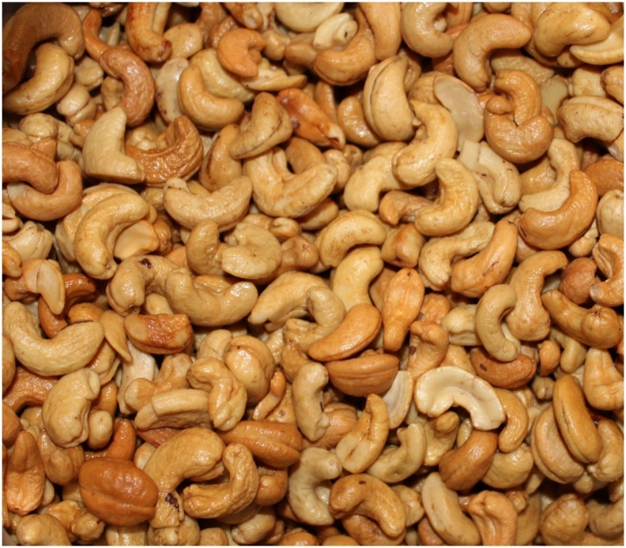 Орех кешью жареный