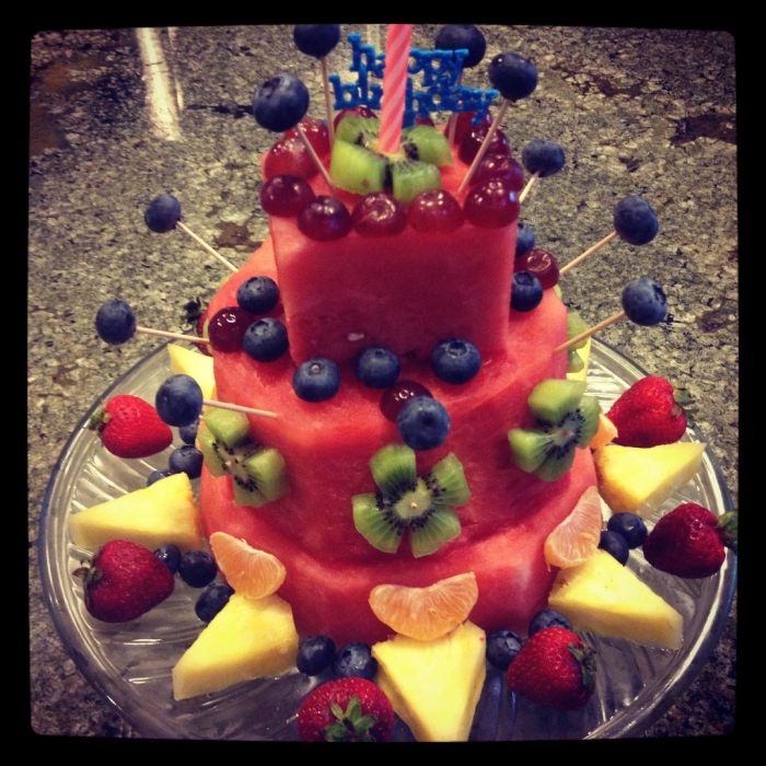 Торт на фруктовую вечеринку