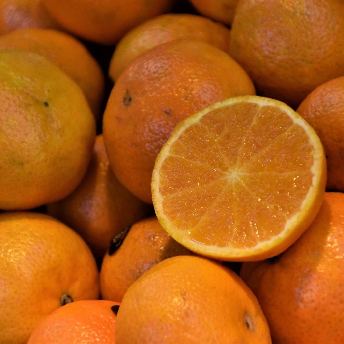 Мандарин и апельсин