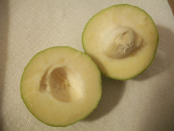 Цвет мякоти авокадо