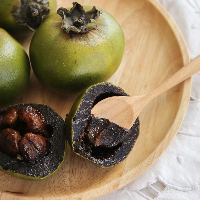 Черная сапота хурма