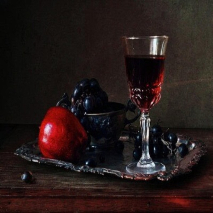 Натюрморт гранат