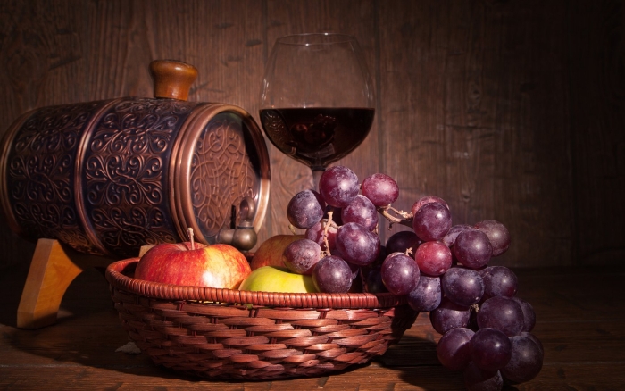Вино с виноградом