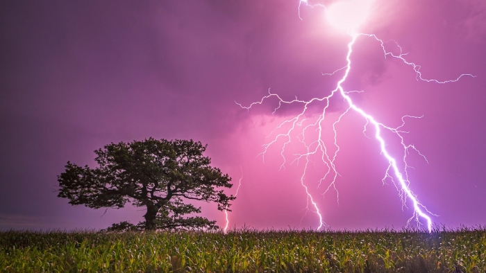 Разряд молнии